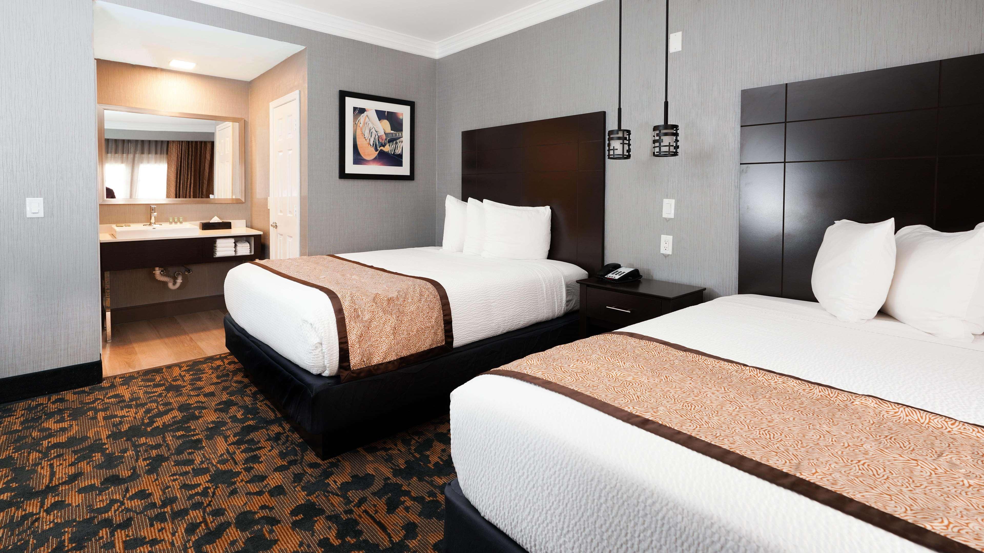 Best Western Brentwood Bagian luar foto