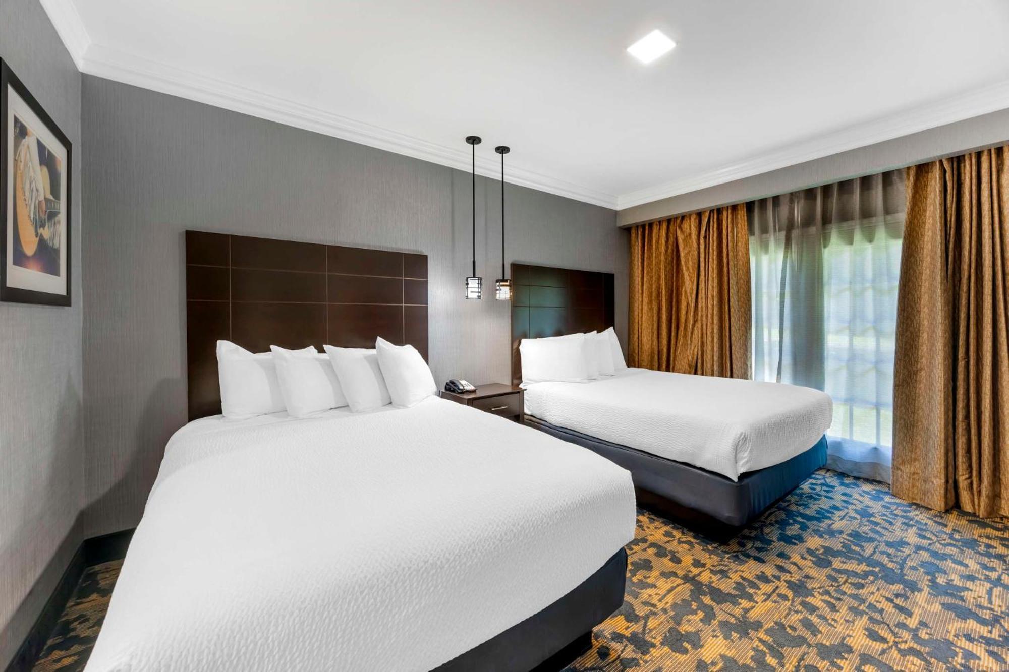 Best Western Brentwood Bagian luar foto