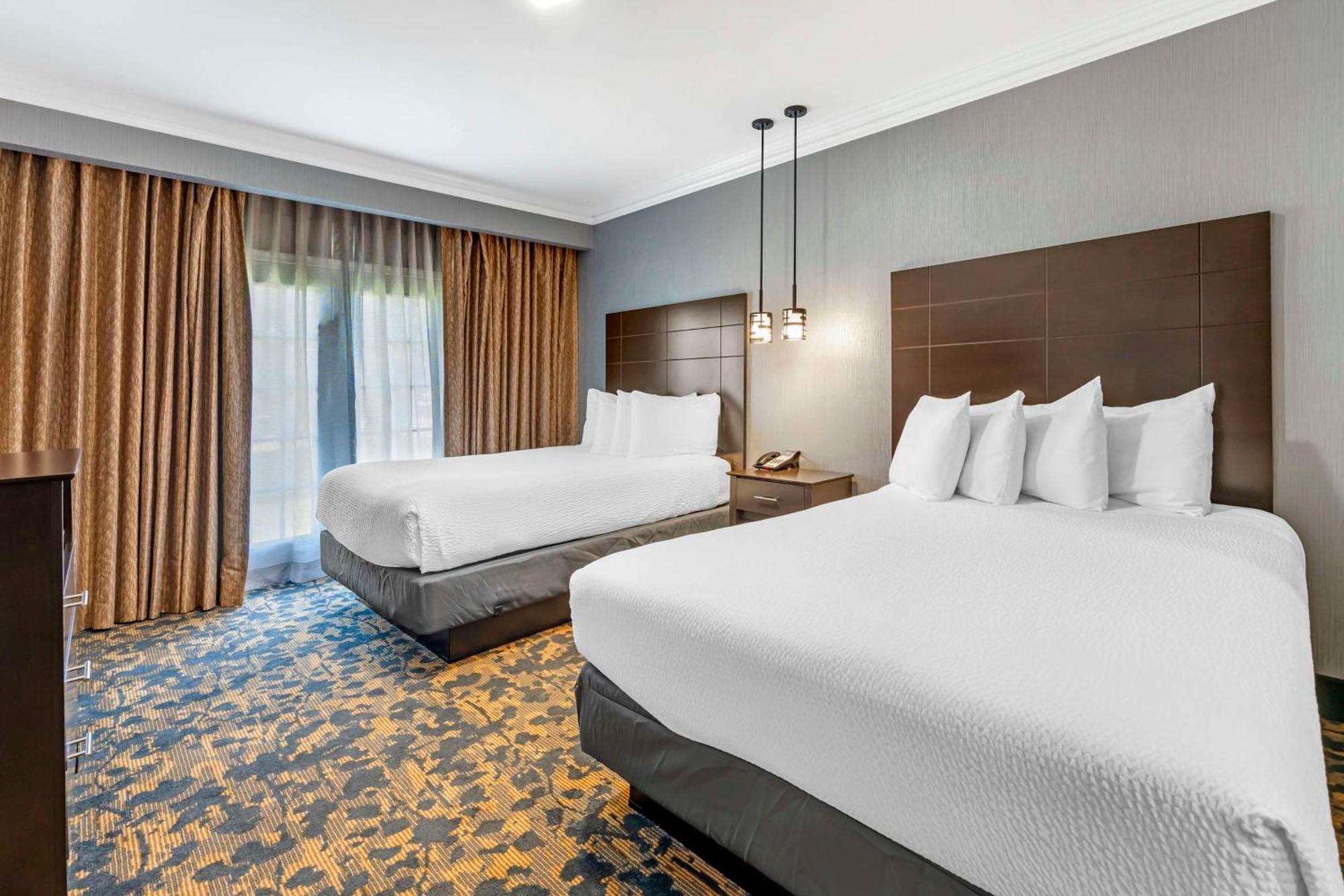 Best Western Brentwood Bagian luar foto