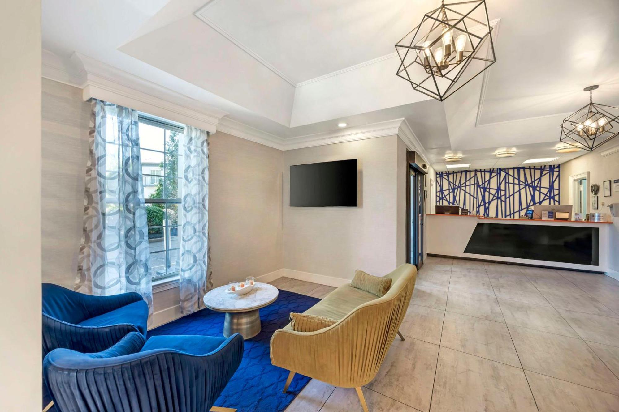 Best Western Brentwood Bagian luar foto